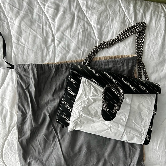 SOLD: GUCCI X BALENCIAGA Calfskin Logo Print Dionysus Shoulder Bag Black - Picture 10 of 12